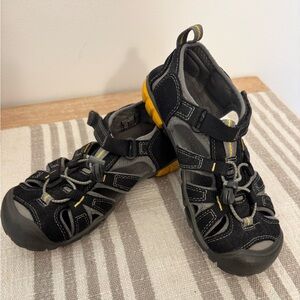 Keen Kids Black and Yellow Outdoor Sandals